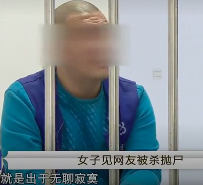 星欧平台注册:人妻主动脱衣诱惑干弟弟 在车上发生关系肉偿债务